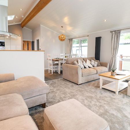 Loubi'S Lakeside Lodge ويندرمير المظهر الخارجي الصورة